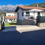 Mirando A Picos De Europa * Potes