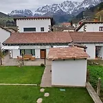 Mirando A Picos De Europa Holiday home Potes