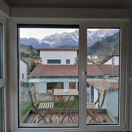 Mirando A Picos De Europa Semesterbostad Potes