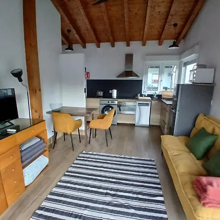 Mirando A Picos De Europa 度假居