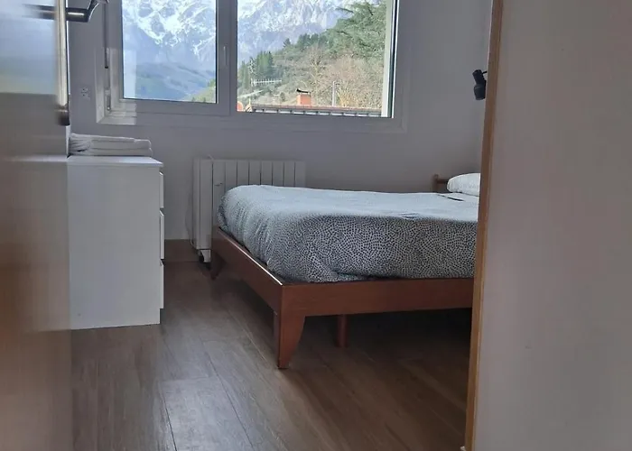 Mirando A Picos De Europa * Potes